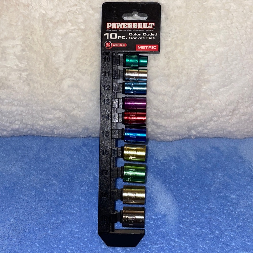 Powerbuilt 10 piece color coded socket set.